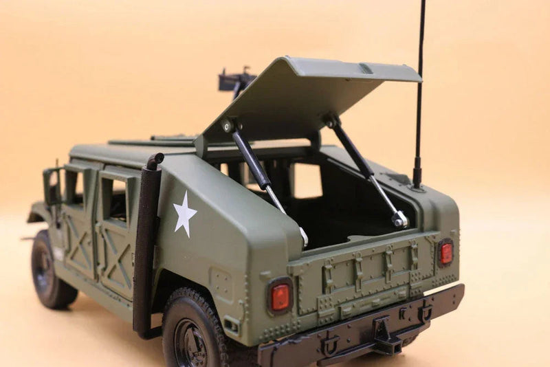 Humvee Militar KDW – Miniatura 1:18 de Alta Precisão