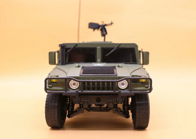 Humvee Militar KDW – Miniatura 1:18 de Alta Precisão